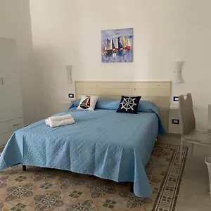 https://la-casetta-di-mavi.palermohotels.org